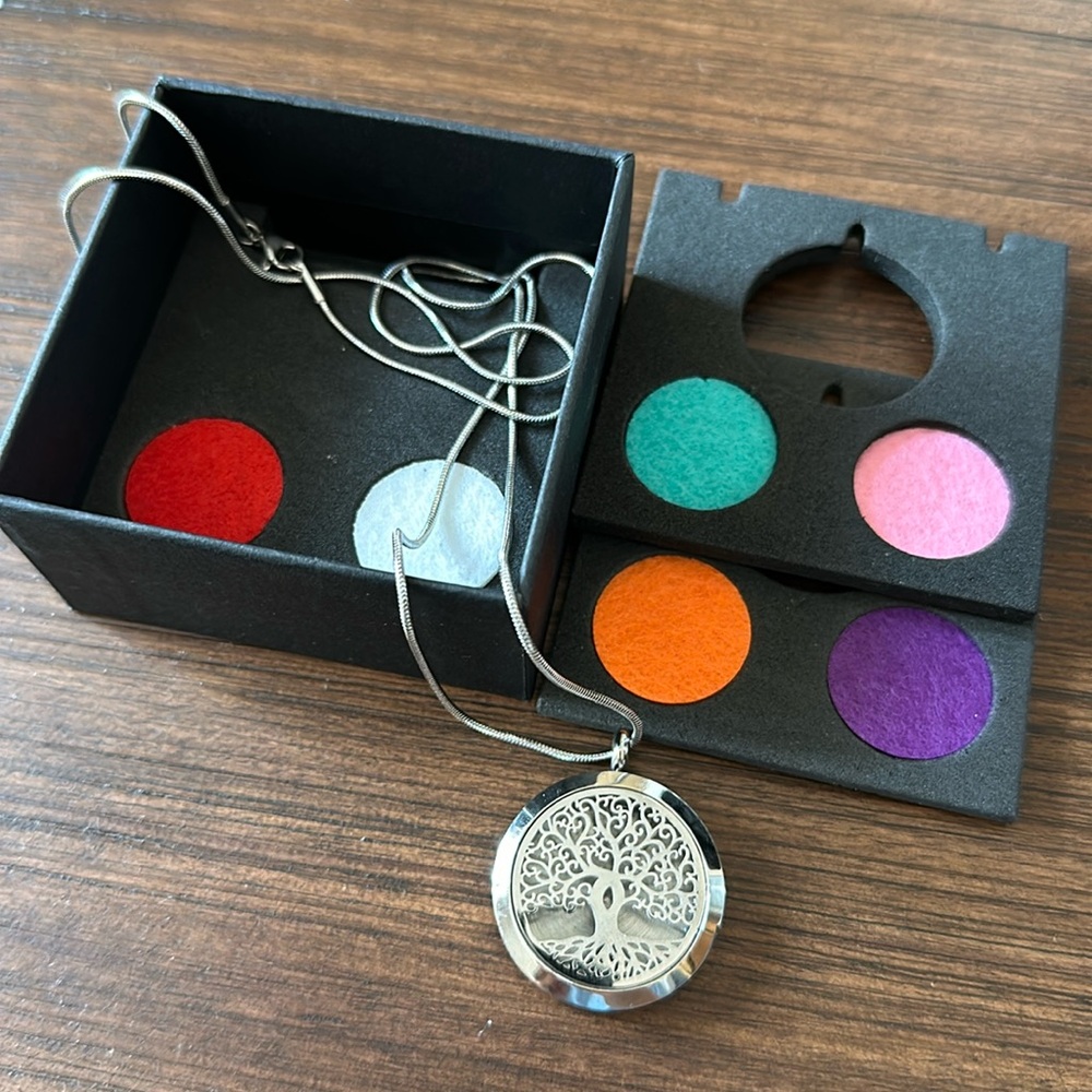Tree of Life Essential Oil Aromatherapy Diffuser Stainless Steel Necklace
